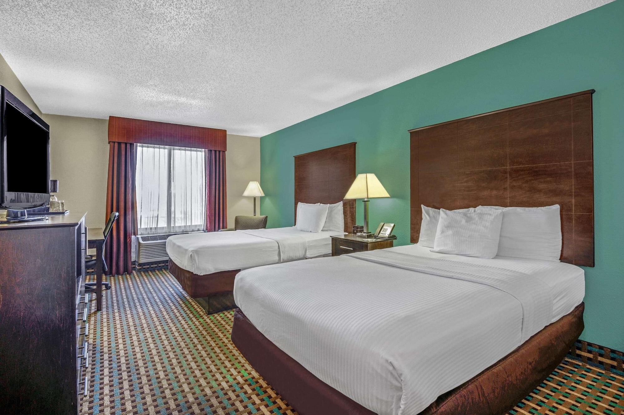 La Quinta Inn By Wyndham Columbia Se Fort Jackson Dış mekan fotoğraf