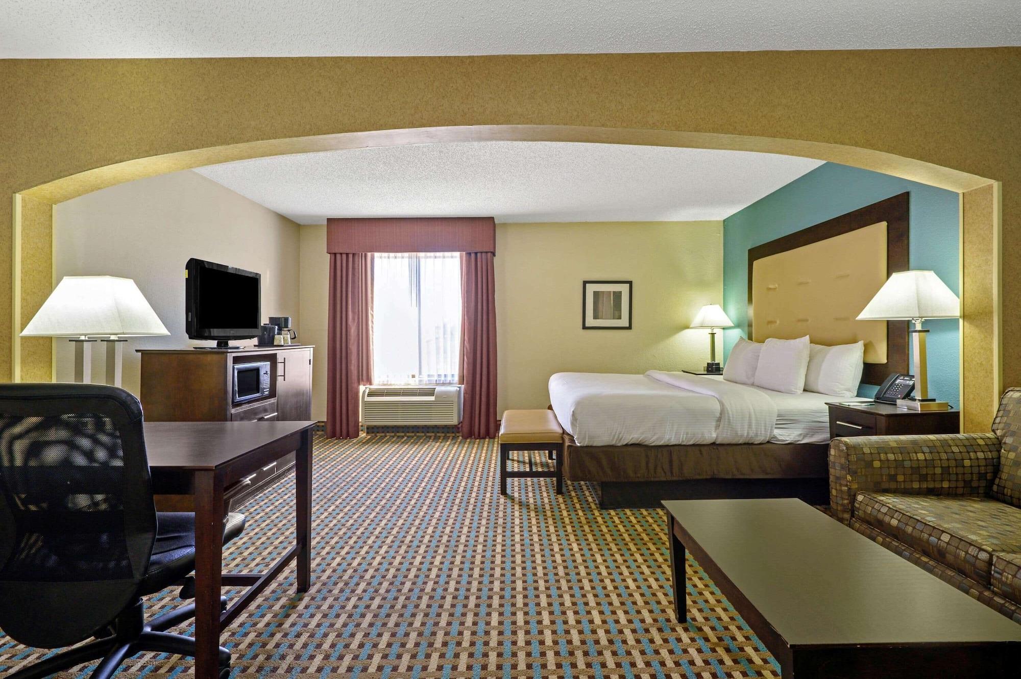 La Quinta Inn By Wyndham Columbia Se Fort Jackson Dış mekan fotoğraf