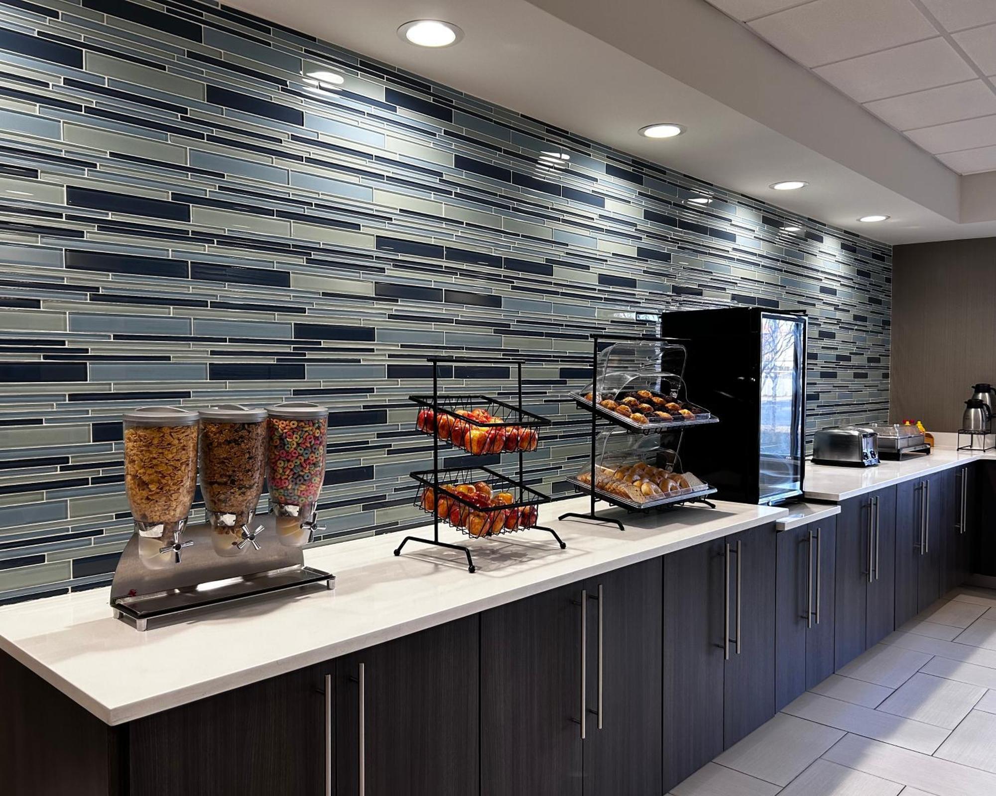 La Quinta Inn By Wyndham Columbia Se Fort Jackson Dış mekan fotoğraf