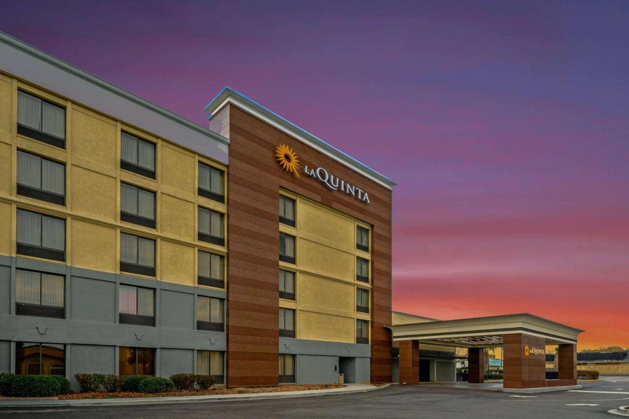 La Quinta Inn By Wyndham Columbia Se Fort Jackson Dış mekan fotoğraf