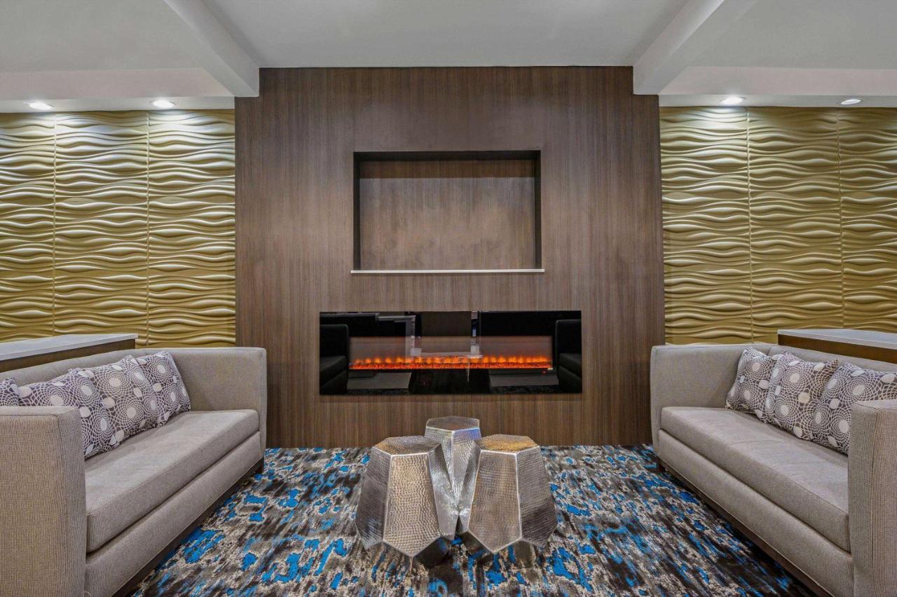La Quinta Inn By Wyndham Columbia Se Fort Jackson Dış mekan fotoğraf